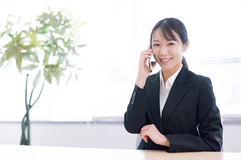 電話で話す